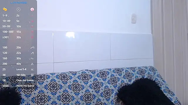 Snapshot of zoewhite2 chatting on 09.13.25 zoewhite2 online show from 09.13.25