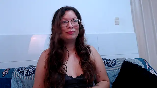 zoewhite2 online show from 12.01.25