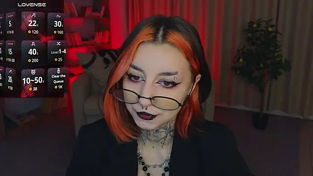 Snapshot of Mistress__Marcelline chatting on 06.17.26 Mistress Marcelline online show from 06.17.26