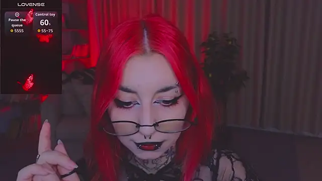 Snapshot of Mistress__Marcelline chatting on 07.09.26 Mistress Marcelline online show from 07.09.26