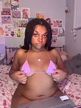 Snapshot of XKimmyGreen chatting on 03.27.26 XKimmyGreen online show from 03.27.26