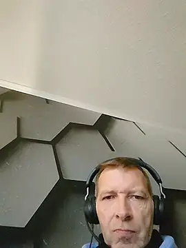 Snapshot of MyDick4You666 chatting on 10.24.25 MyDick4You666 online show from 10.24.25