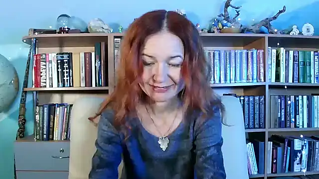 Foxilady357 online show from 12.20.25