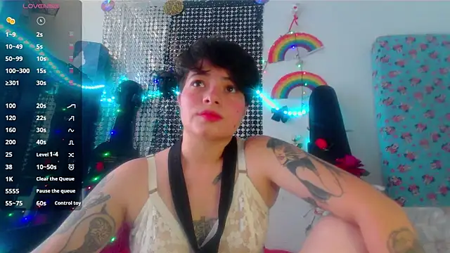 Snapshot of Mitsuha_gate chatting on 11.13.25 Mitsuha gate online show from 11.13.25