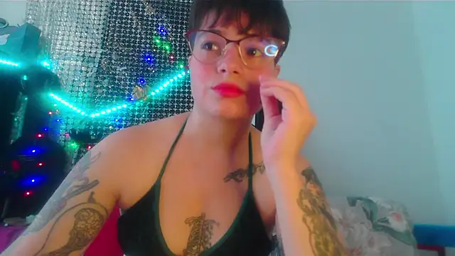 Snapshot of Mitsuha_gate chatting on 12.03.25 Mitsuha gate online show from 12.03.25