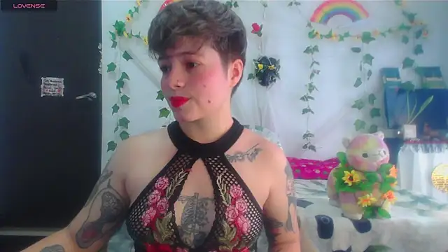 Snapshot of Mitsuha_gate chatting on 01.17.26 Mitsuha gate online show from 01.17.26