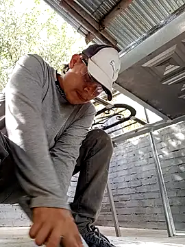 Snapshot of GaaraDiaz chatting on 10.06.25 GaaraDiaz online show from 10.06.25