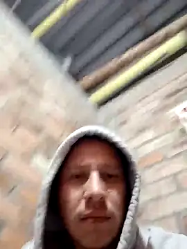 Snapshot of GaaraDiaz chatting on 10.09.25 GaaraDiaz online show from 10.09.25