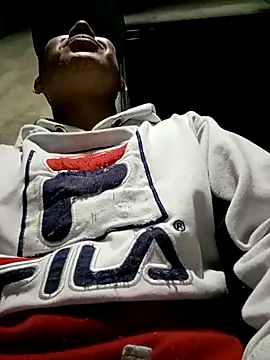 Snapshot of GaaraDiaz chatting on 10.19.25 GaaraDiaz online show from 10.19.25