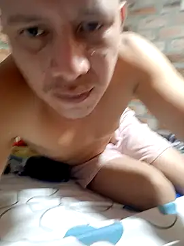 Snapshot of GaaraDiaz chatting on 10.19.25 GaaraDiaz online show from 10.19.25