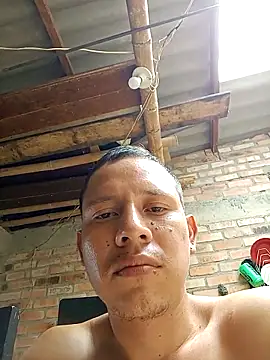 Snapshot of GaaraDiaz chatting on 10.28.25 GaaraDiaz online show from 10.28.25