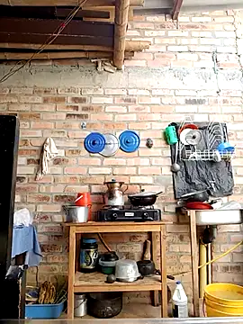 Snapshot of GaaraDiaz chatting on 10.30.25 GaaraDiaz online show from 10.30.25