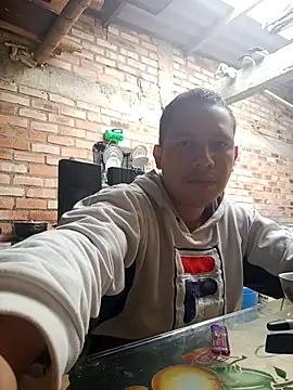 Snapshot of GaaraDiaz chatting on 11.05.25 GaaraDiaz online show from 11.05.25