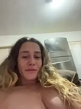 Snapshot of blond-96 chatting on 02.15.26 blond-96 online show from 02.15.26