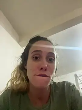 Snapshot of blond-96 chatting on 03.07.26 blond-96 online show from 03.07.26