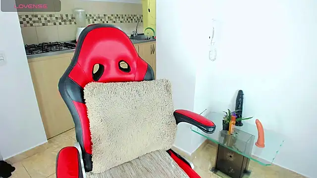 Snapshot of alexandra_cute chatting on 10.20.25 alexandra cute online show from 10.20.25