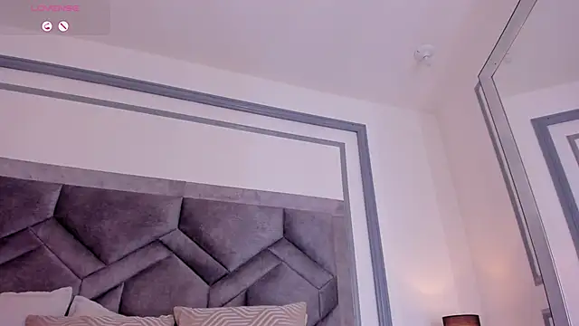 Snapshot of lucianacohelo chatting on 09.28.25 lucianacohelo online show from 09.28.25