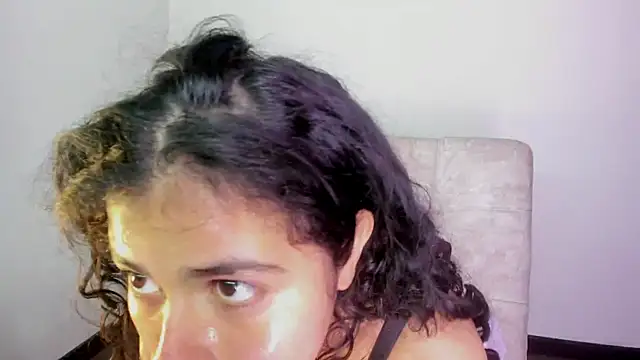 Snapshot of Arianna_Jannes chatting on 09.10.25 Arianna Jannes online show from 09.10.25