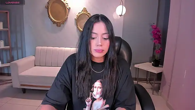 AmbarJames  online show from 11.19.25