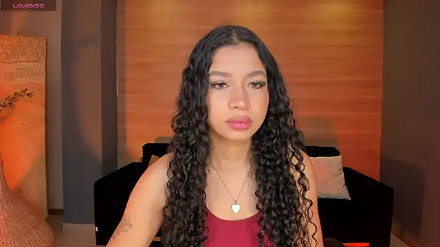 Snapshot of SophieHouston_ chatting on 10.31.25 SophieHouston online show from 10.31.25