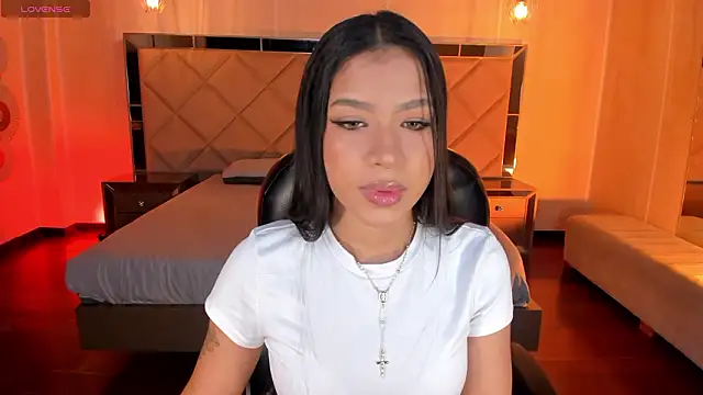 SophieHouston  online show from 03.07.26