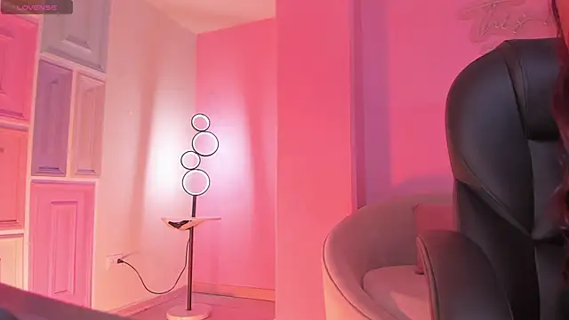 SophieHouston  online show from 07.06.26