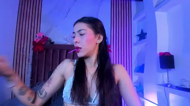 ValkaGrecco online show from 12.18.25