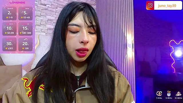 juno tay online show from 11.21.25