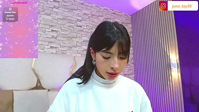 juno tay online show from 11.23.25