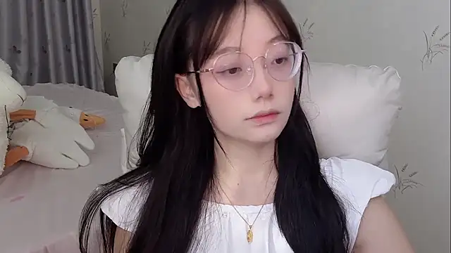 Snapshot of puppy-999 chatting on 06.15.26 puppy-999 online show from 06.15.26