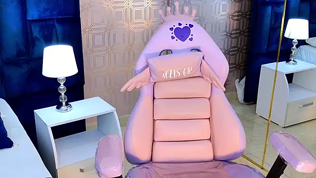 Becca Grims online show from 11.29.25