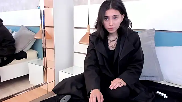 Ashkoreh online show from 10.23.25