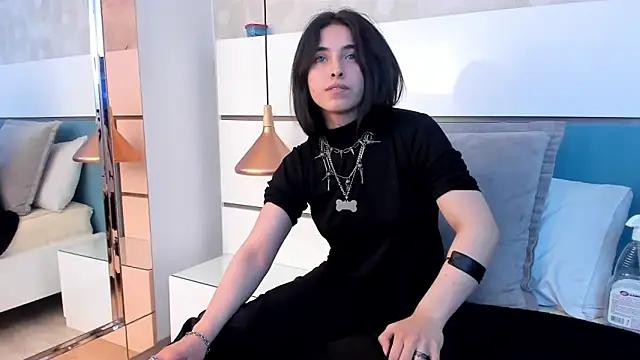 Ashkoreh online show from 11.02.25