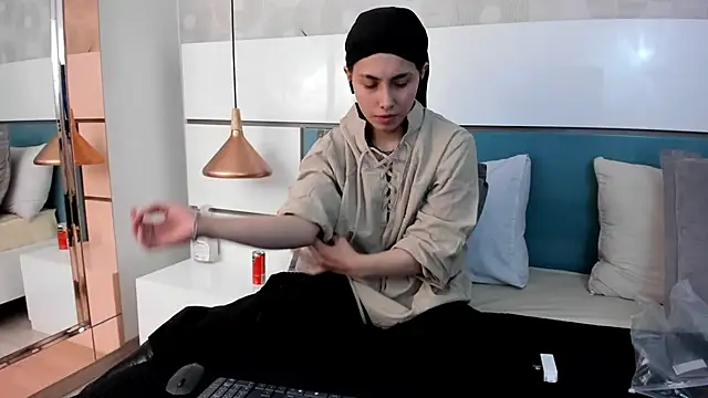 Ashkoreh online show from 04.07.26