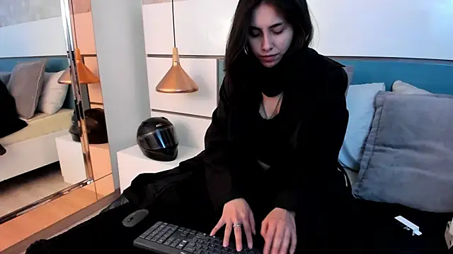 Snapshot of Ashkoreh chatting on 06.03.26 Ashkoreh online show from 06.03.26