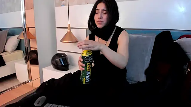 Snapshot of Ashkoreh chatting on 06.22.26 Ashkoreh online show from 06.22.26