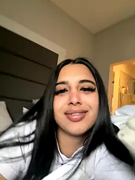 LilMisIndianx online show from 10.20.25