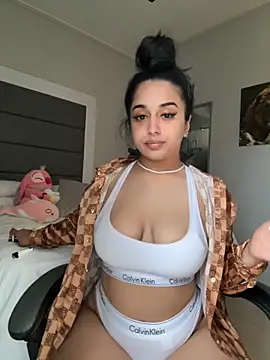 LilMisIndianx online show from 02.01.26