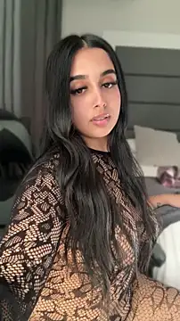 LilMisIndianx online show from 05.08.26