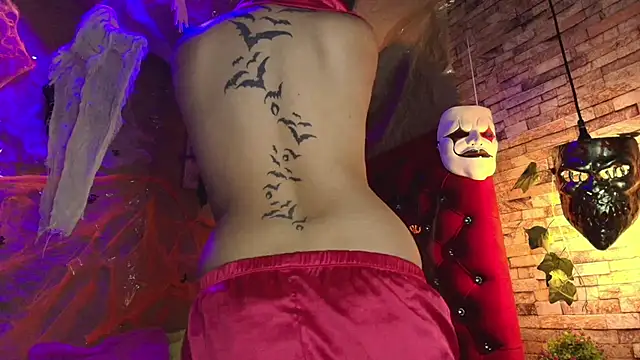 Victoria Thompson1 online show from 11.02.25