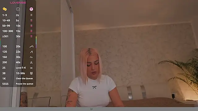 Snapshot of daisyblushh chatting on 01.16.26 daisyblushh online show from 01.16.26