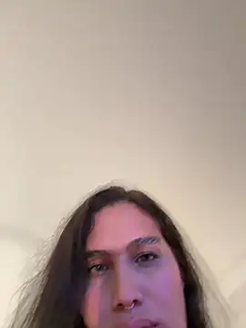 Snapshot of Bella__Wood chatting on 07.11.26 Bella Wood online show from 07.11.26