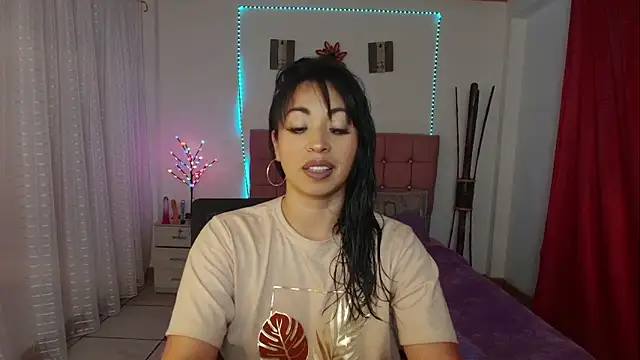 hannagomez 24 online show from 02.13.26