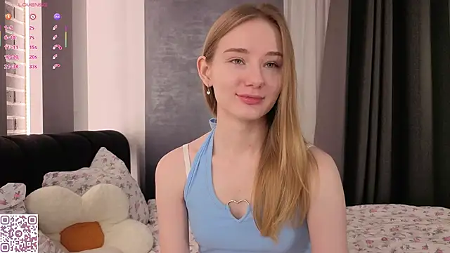 ElvinaRose online show from 11.17.25