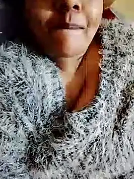 Snapshot of Cute_Amiya chatting on 11.10.25 Cute Amiya online show from 11.10.25