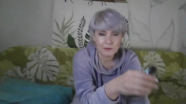 Catty Lady online show from 01.12.26