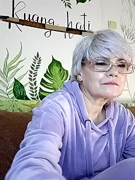 Catty Lady online show from 02.03.26