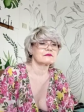 Catty Lady online show from 05.08.26