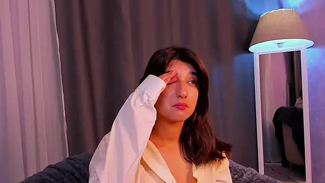 Elfy Rare  online show from 09.27.25