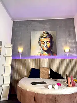 Saracooper   online show from 11.12.25